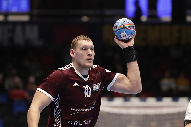 Эксклюзив БЦ. Дайнис Криштопанс: "Почему ухожу? В Париже слишком много неопределённости!", изображение №7