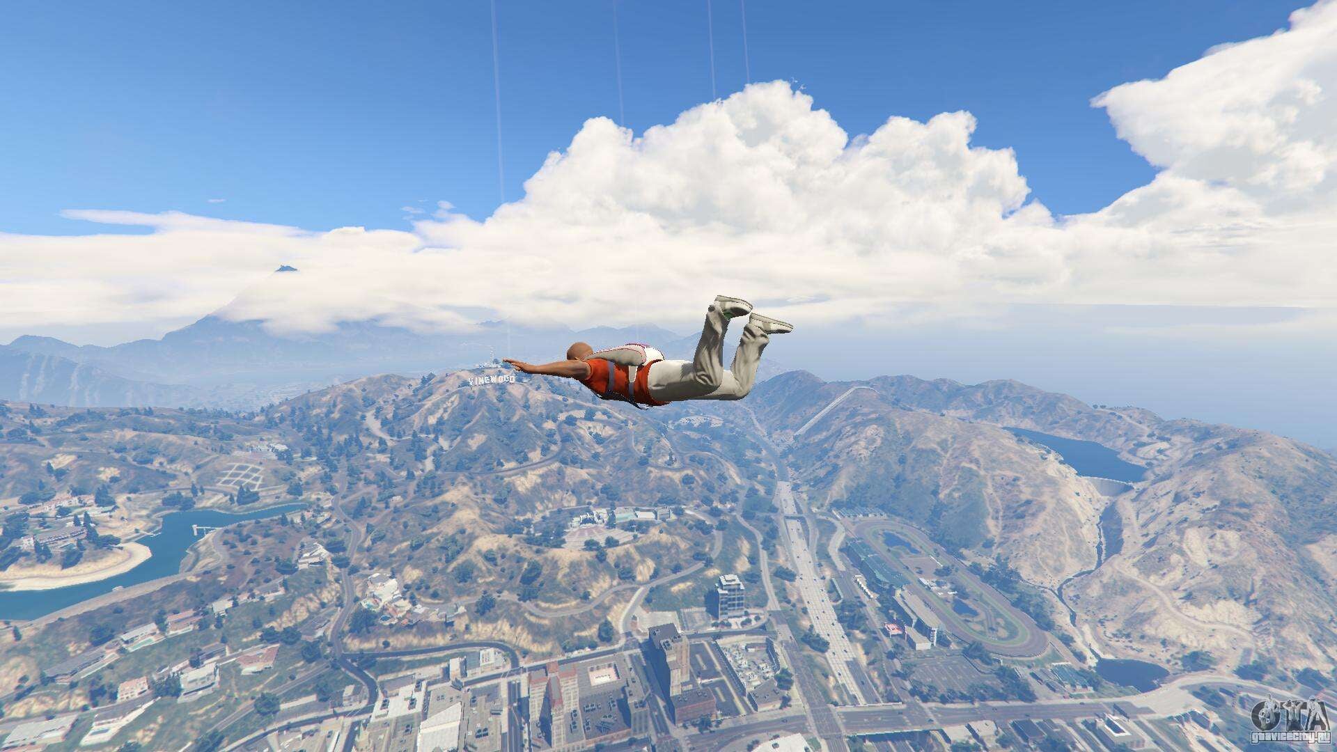 Gta 5 как прыгать с парашютом фото 1