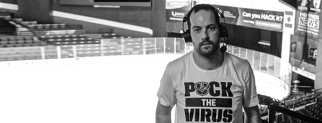 Puck the virus. В фарме «Ванкувера» придумали футболки против пандемии