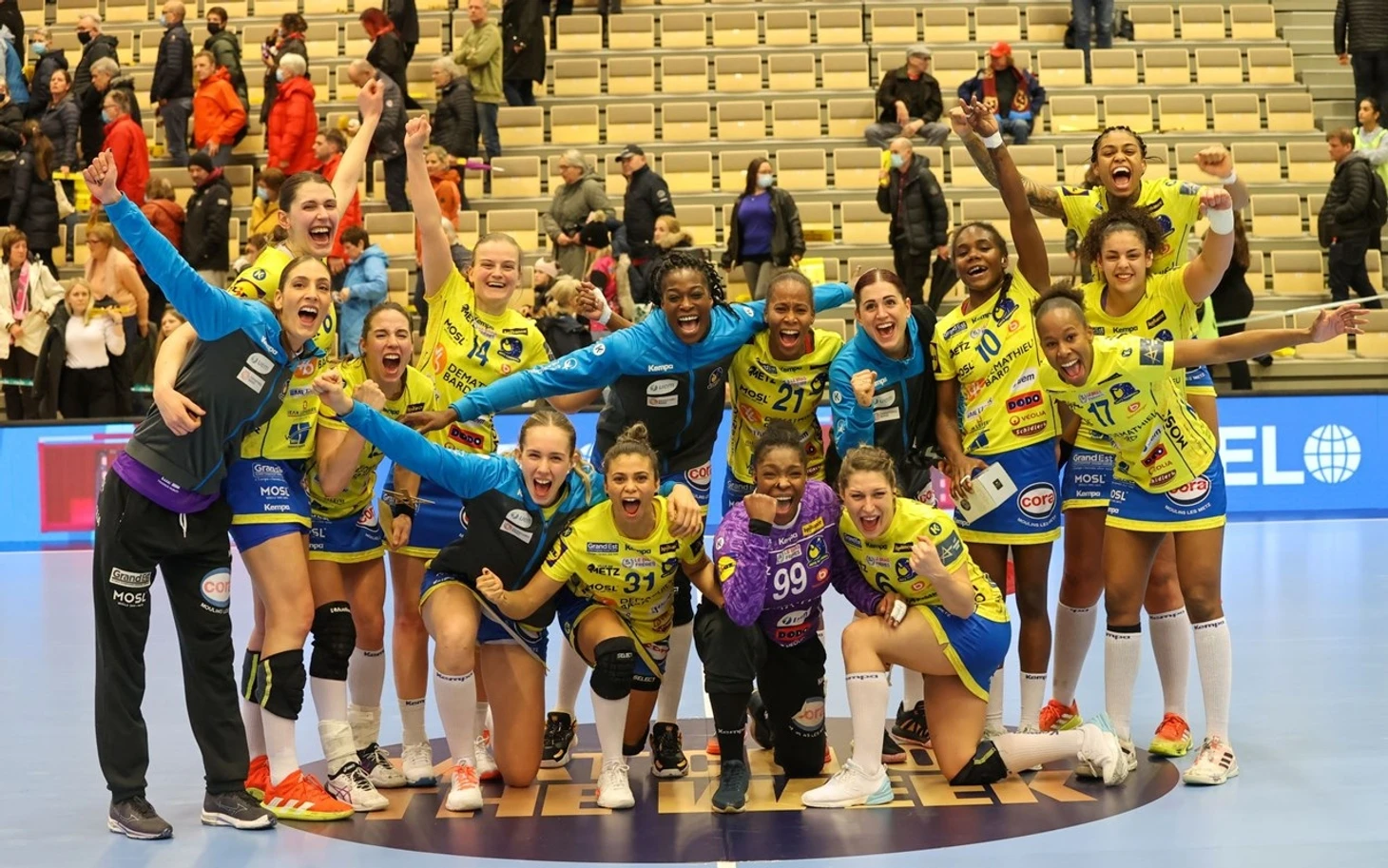 Лига чемпионов. "Мец" прервал победную серию "гадюк", "Дьер" и "Эсбьерг" уже в четвертьфинале, изображение №1