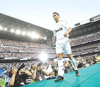 Статья из 2009 года о переходе Криштиану Роналду в Реал Мадрид
