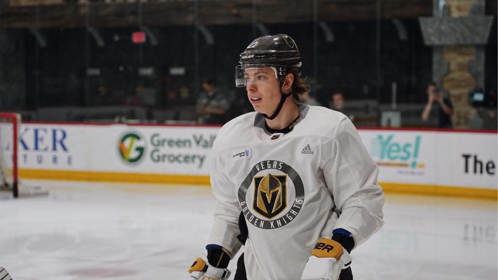 Никита Гусев застрял без контракта в НХЛ. Может даже вернуться в Россию