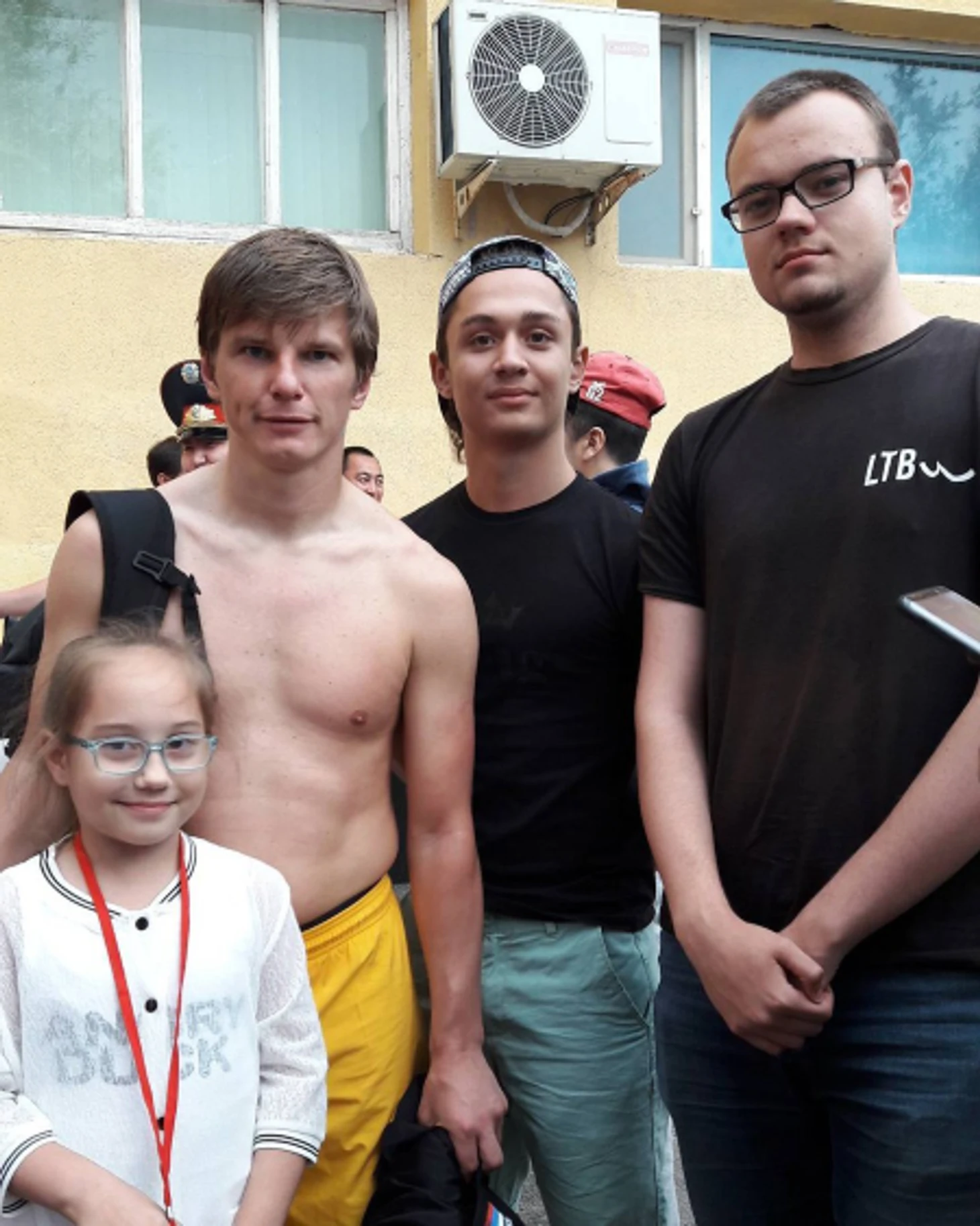https://photobooth.cdn.sports.ru/preset/post/c/b9/c50a9f4154b48bef32a225d8164e6.png