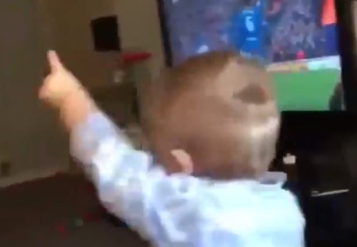 Маленький фанат &#171;Рейнджерс&#187; покорил соцсети своей реакцией на гол в дерби с &#171;Селтиком&#187;