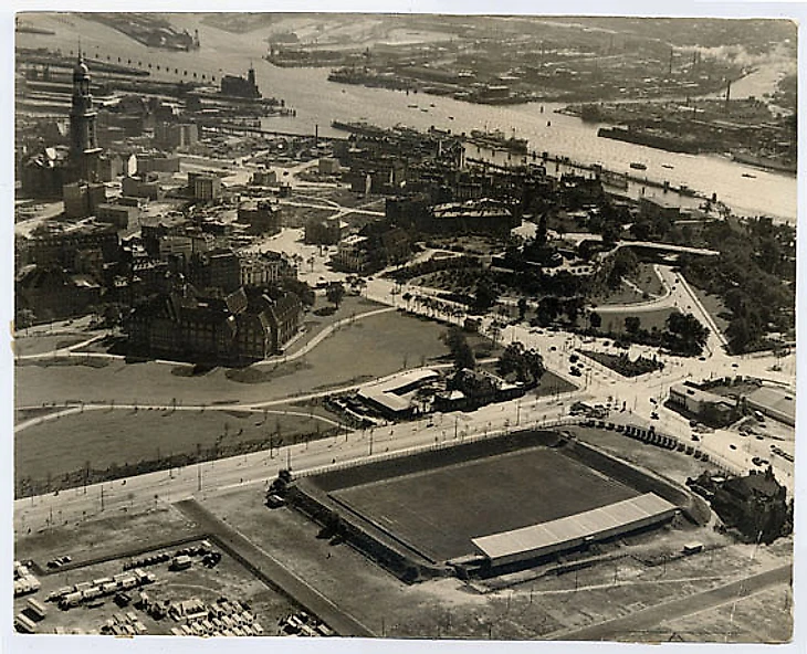 Стадион &quout;Миллернтор&quout; после войны