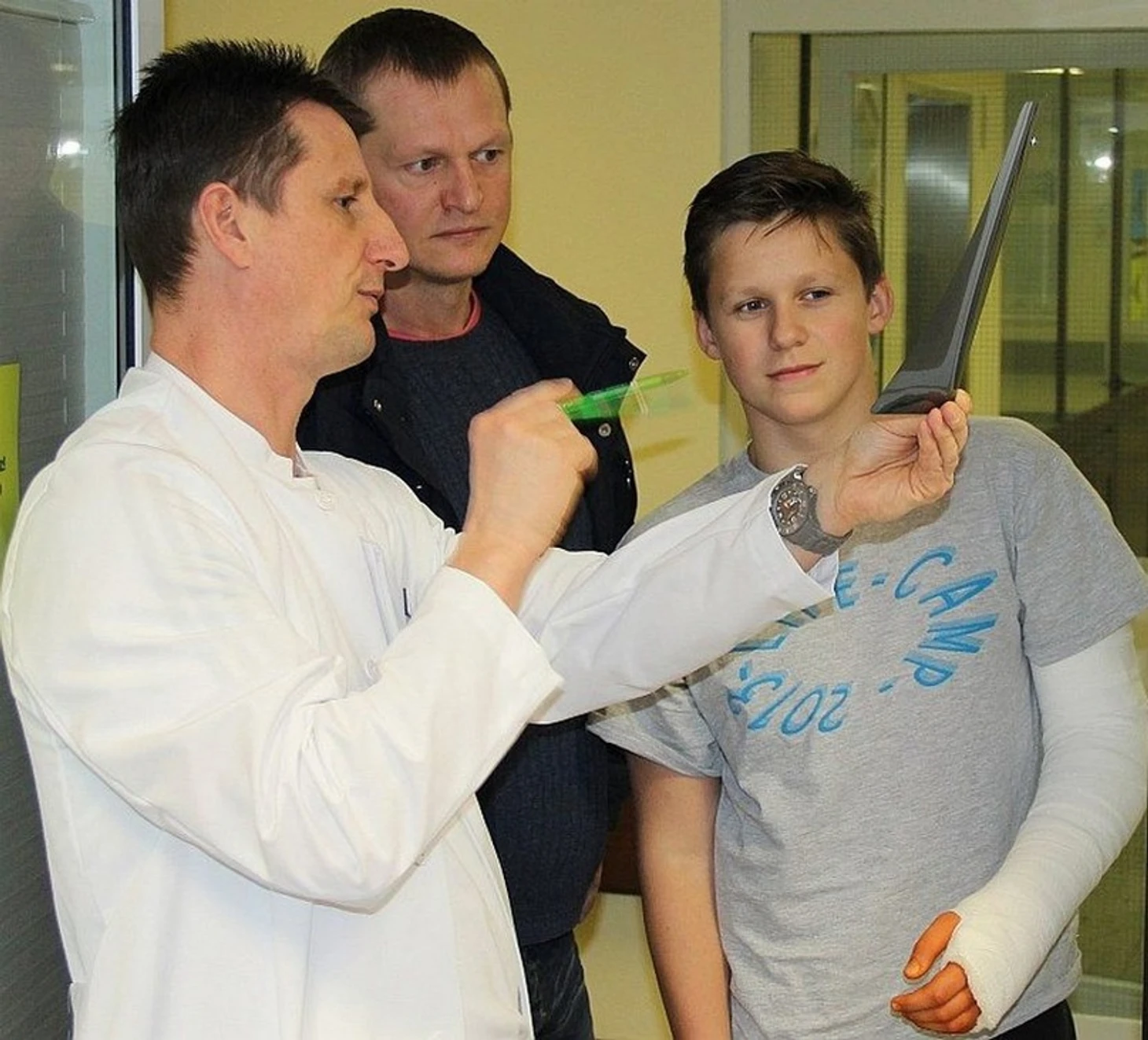 За основу "Берлина" дебютировал белорус: 19 лет, играет в немецкой "молодежке", отец — гандболист, изображение №8