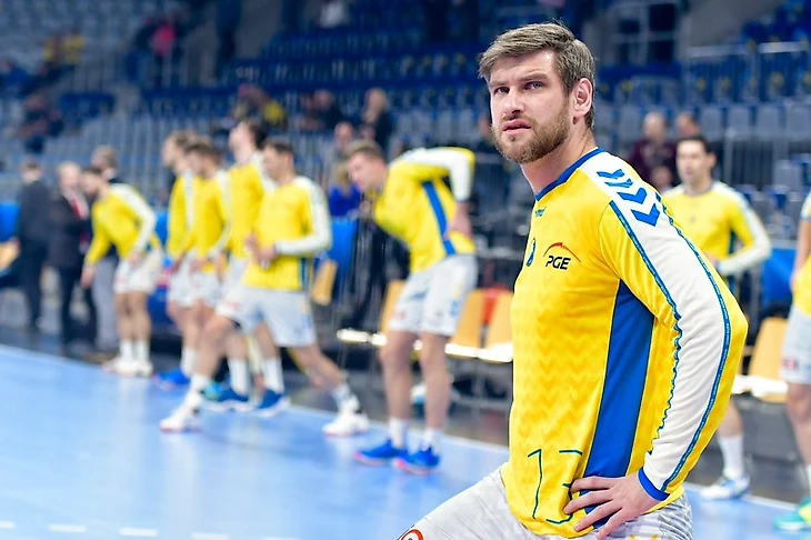 Испания. Свобода, неравенство, братство. Гуруц и Юлен Агинагальде: семейный подряд в "Бидасоа", изображение №5