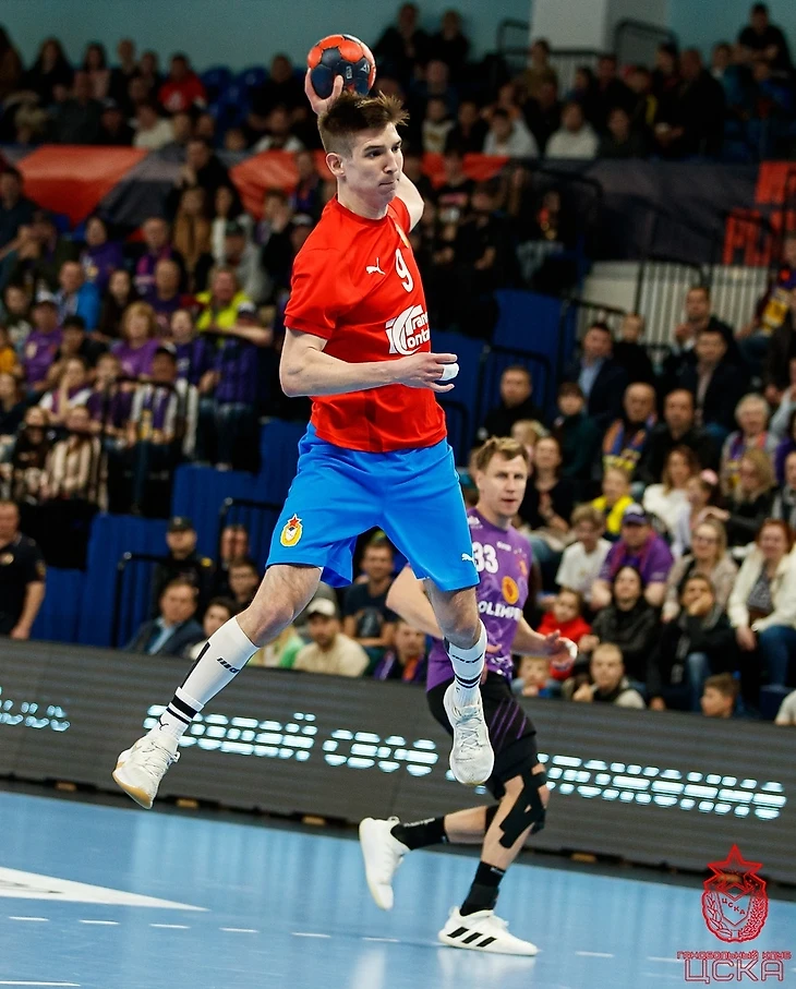 Чемпионат России. 12-е место клуба и 35-летний рубеж — не препятствие для символической сборной!, изображение №7