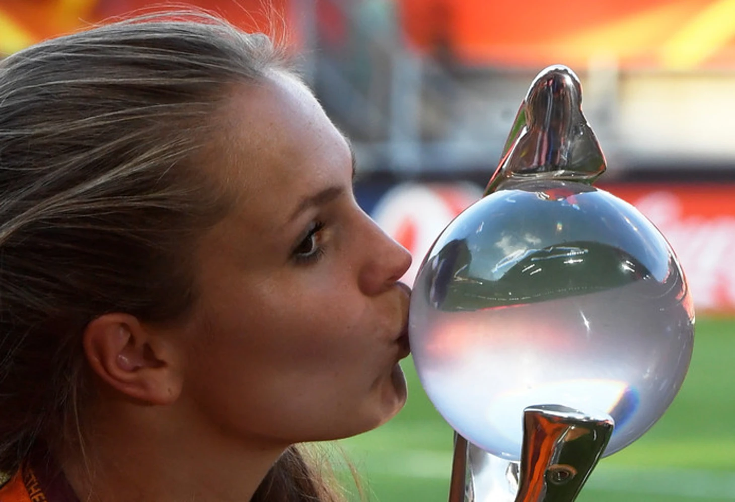 Лике Мартенс