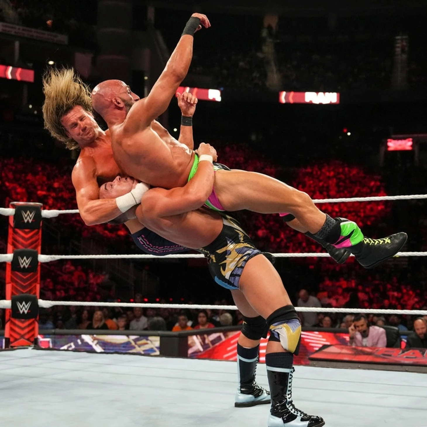 Обзор WWE Monday Night RAW 01.08.2022, изображение №5