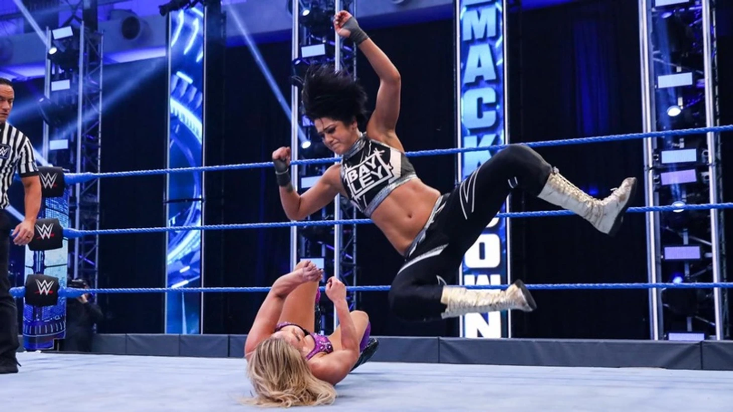 Обзор WWE Friday Night Smackdown 22.05.2020, изображение №13