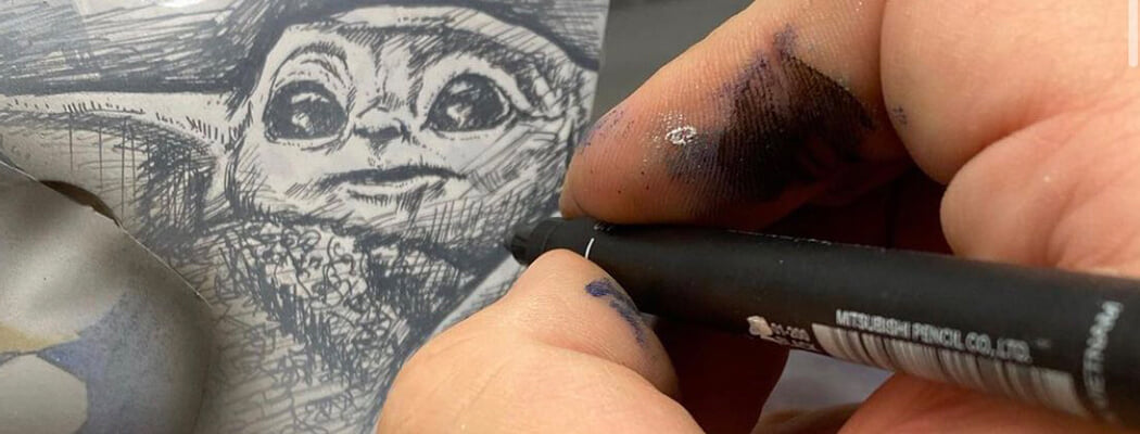 Малыш Йода на шлеме, свитер Мэттьюса от «Дэдпула» и супергерой Суббан. Хоккеисты тренируются и ждут Новый год