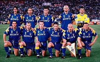 101 лучшая форма в истории: «Арсенал» 90-х, Италия на Евро-2000, «блевотная футболка» Австралии (от нее отказывались соперники). Вторая часть рейтинга