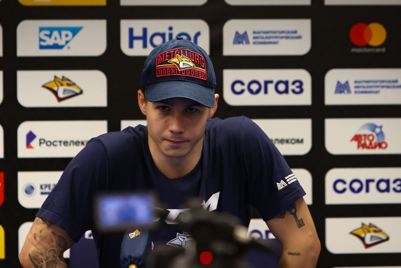 Лучший гол недели: Голдобин убрал соперников, а потом забил из-под ноги. В прошлом матче тренер настучал ему по шлему