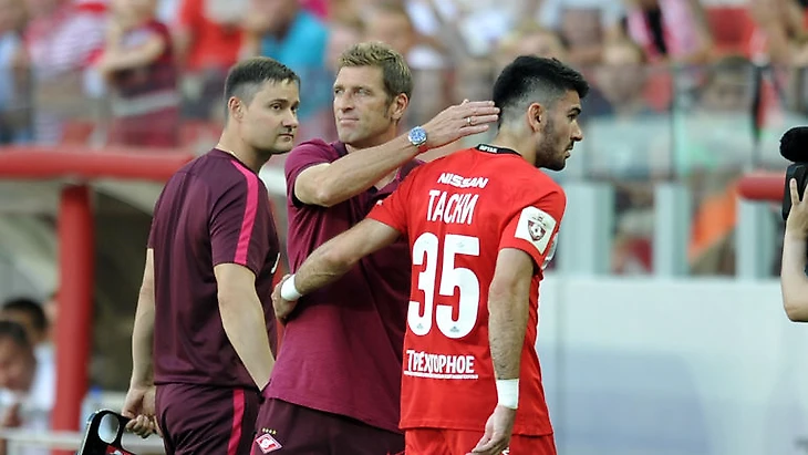 Сердар ТАСКИ (справа) остается в &quout;Спартаке&quout;. Фото Алексей ИВАНОВ, &quout;СЭ&quout;