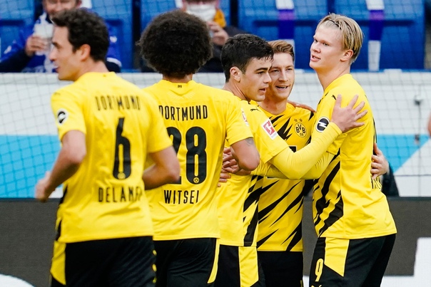 Новый тур Бундеслиги: победный гол Ройса, первые очки «Шальке» и четвертая ничья «волков»