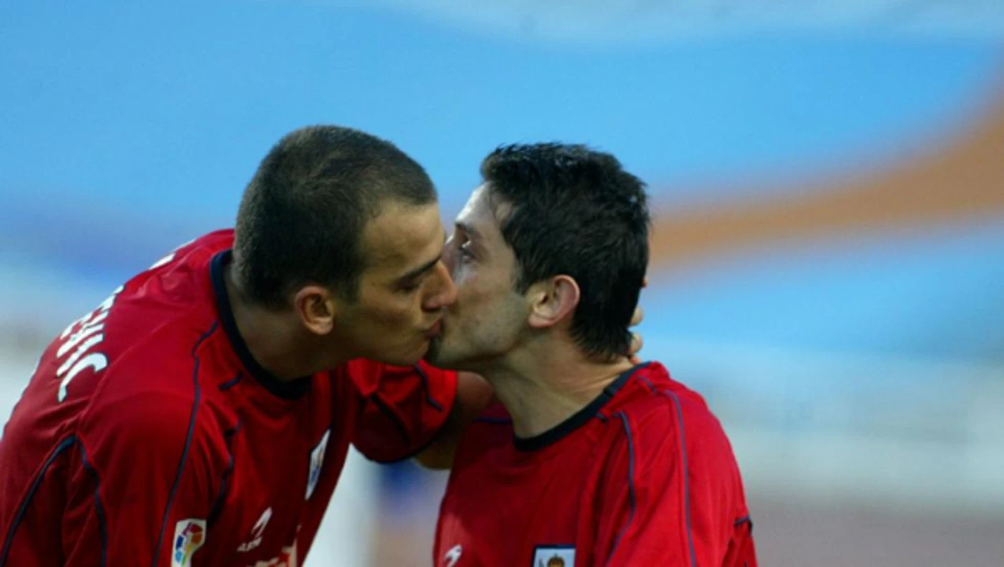 https://photobooth.cdn.sports.ru/preset/post/c/f2/d49000e594f59af0c22153ca7cf25.png