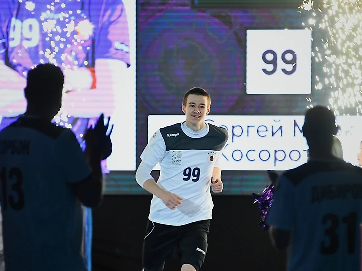 Итоги сезона. "Чеховские медведи". Владимир Максимов: "Надеюсь, что мои слова попадут в их сердца…", изображение №2