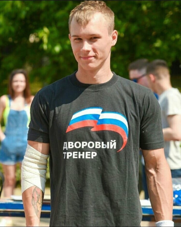 Семёнов Николай Олегович тренер