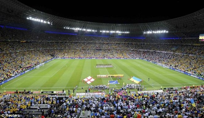 euro-cups-attendance-2012
