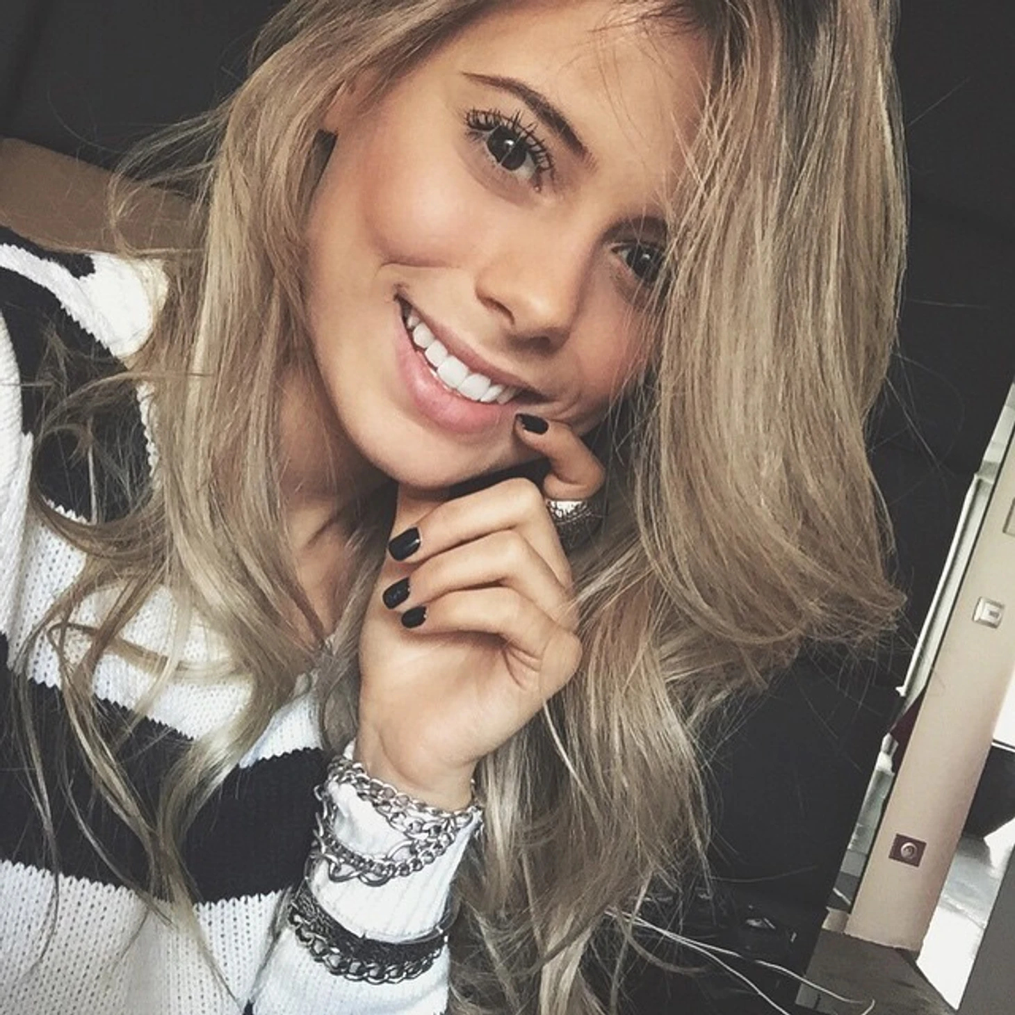 https://photobooth.cdn.sports.ru/preset/post/c/fc/089d00d544e55bafdbcbe7265aa16.png