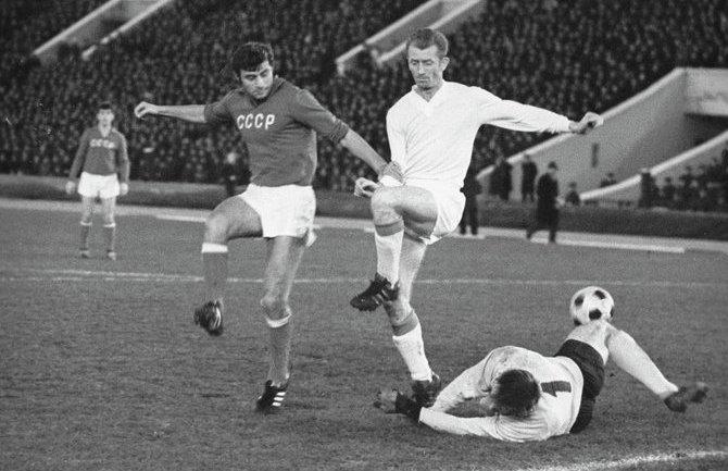 Уроки футбола. История про Бышовца или о базовых навыках