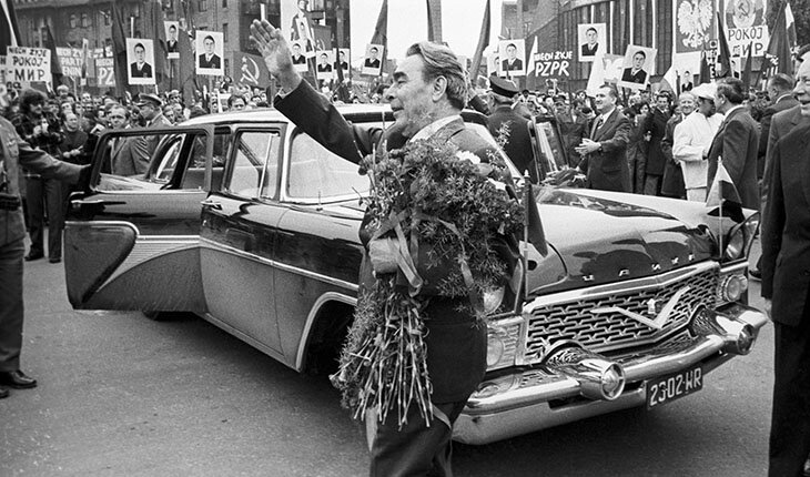 «Чайка» – недостижимый идеал советских автолюбителей: стоила как три «Волги», ее дарили Фиделю Кастро и Терешковой