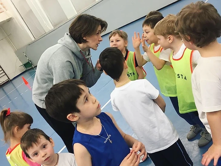 Гандбольный детский лагерь — впервые в России. "Цель — дать импульс для работы на весь будущий год", изображение №5