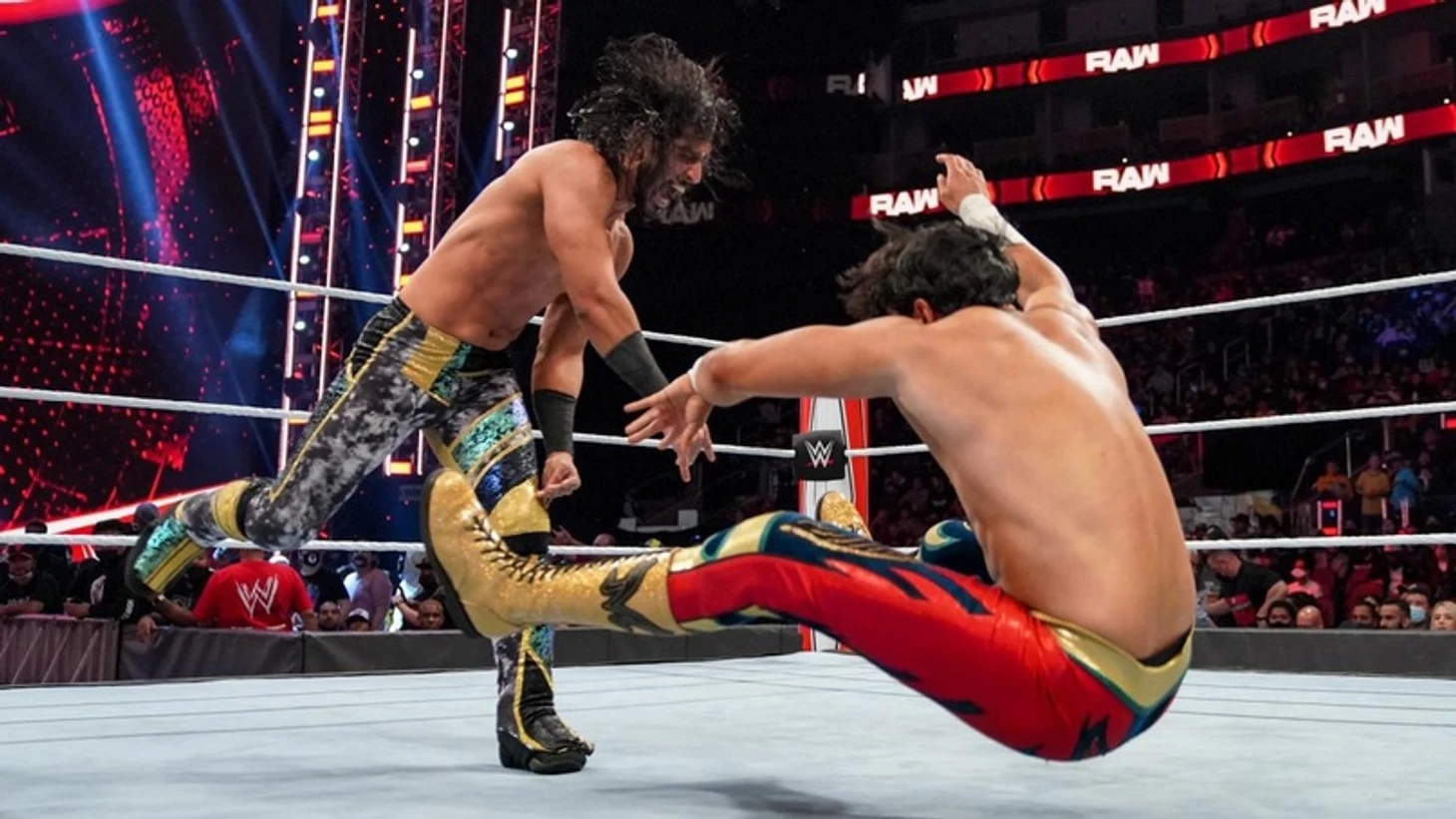 Обзор WWE Monday Night RAW 11.10.2021, изображение №7