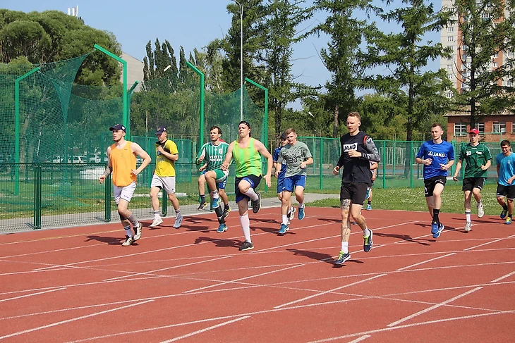 "Да, скифы мы! Да, азиаты мы!" Представляем клуб из Омска, который принимает гостей… на велотреке, изображение №6