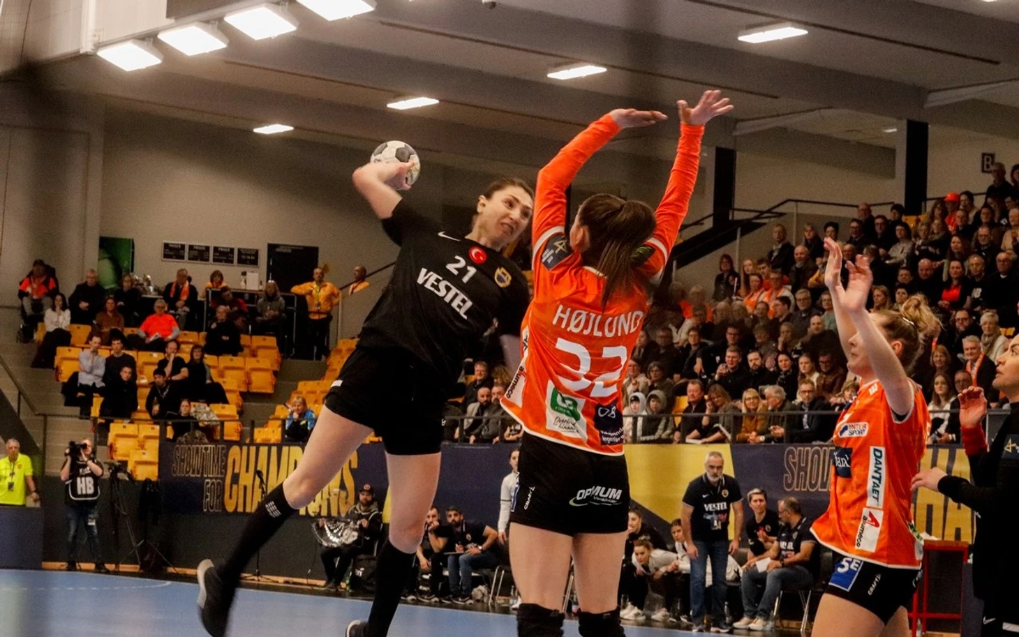 Лига чемпионов. Последний в плей-офф — "Крим". ЦСКА — на "Бухарест". "Ростов" — на "Боруссию" или "Мец", изображение №5