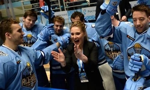 Мария Басс - тренер дивизиона Харламова на Матче звезд КХЛ 2018