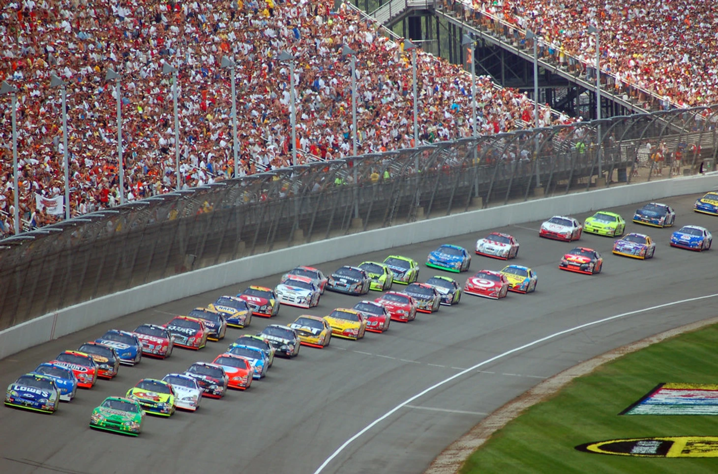 &quout;NASCAR Race&quout; by wishymom (Stephanie Wallace Photography) is licensed under CC BY-NC-ND 2.0
