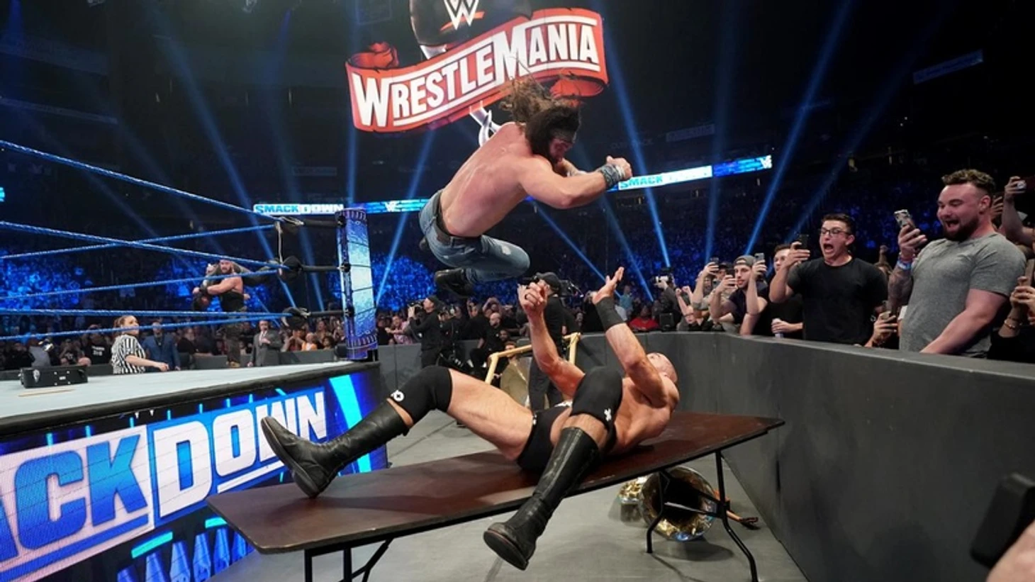 Обзор WWE Friday Night Smackdown 21.02.2020, изображение №14
