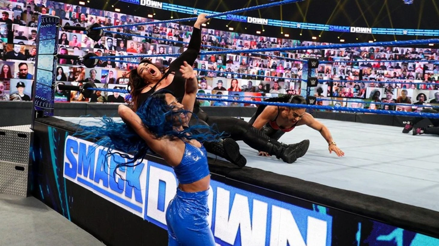 Обзор WWE Friday Night Smackdown 12.02.2021, изображение №21