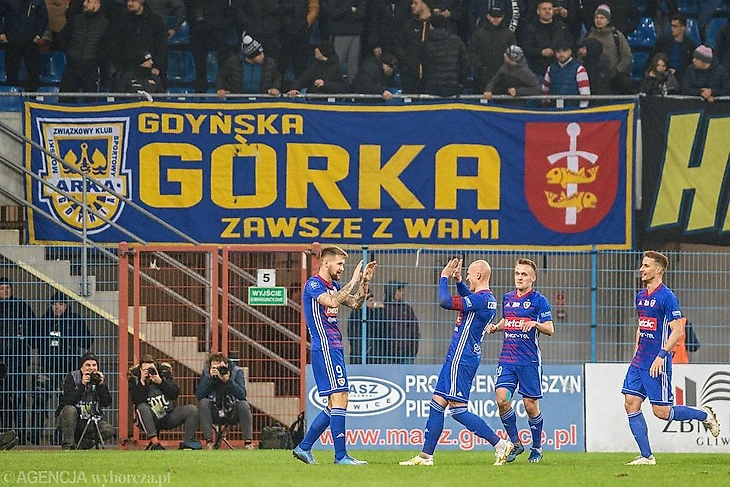 Картинки по запросу &quout;piast arka 1-0&quout;