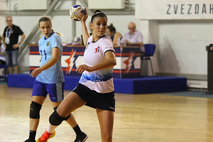 Olimpbet Суперлига. Марианна Егорова: "Рада, что благодаря "Фениксу" есть международные матчи!", изображение №1