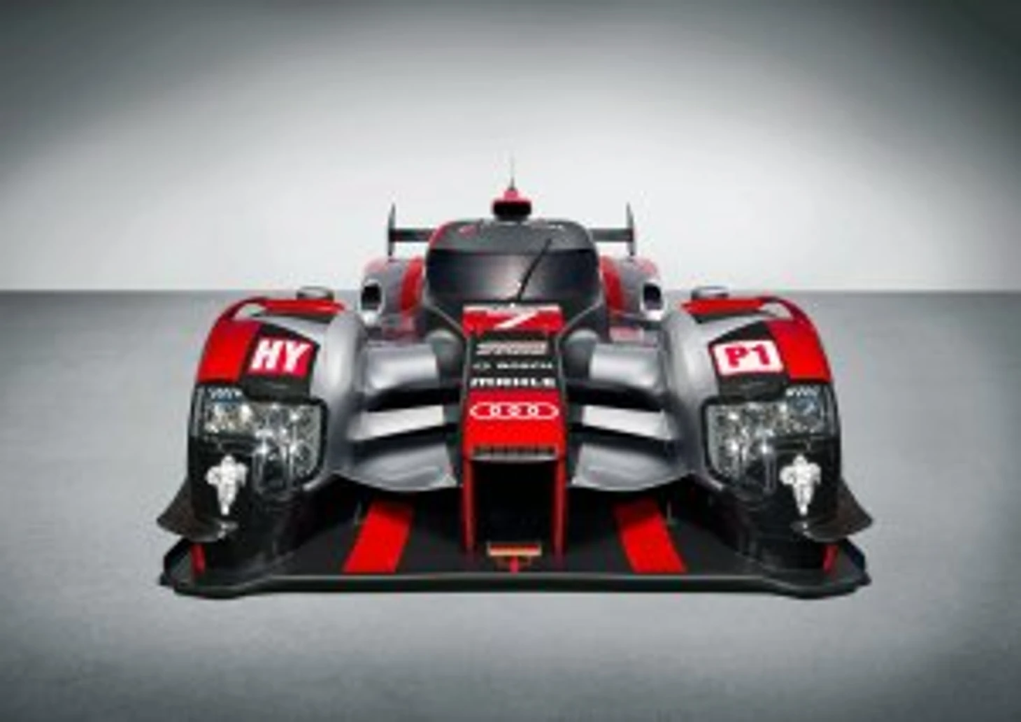 Audi R18