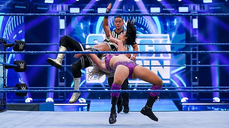 Обзор WWE Friday Night Smackdown 22.05.2020, изображение №12