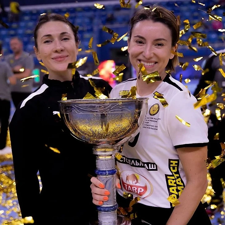 "Представьте, как она росла в окружении четырех братьев". Юлия Манагарова в рассказах близких, изображение №13