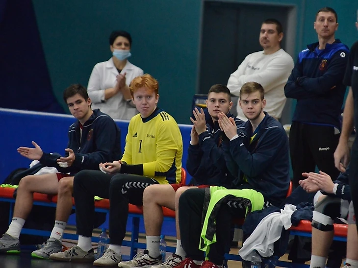 Молодежное первенство России. Тесно и жарко. Дальше — "Север" против "Юга", изображение №9