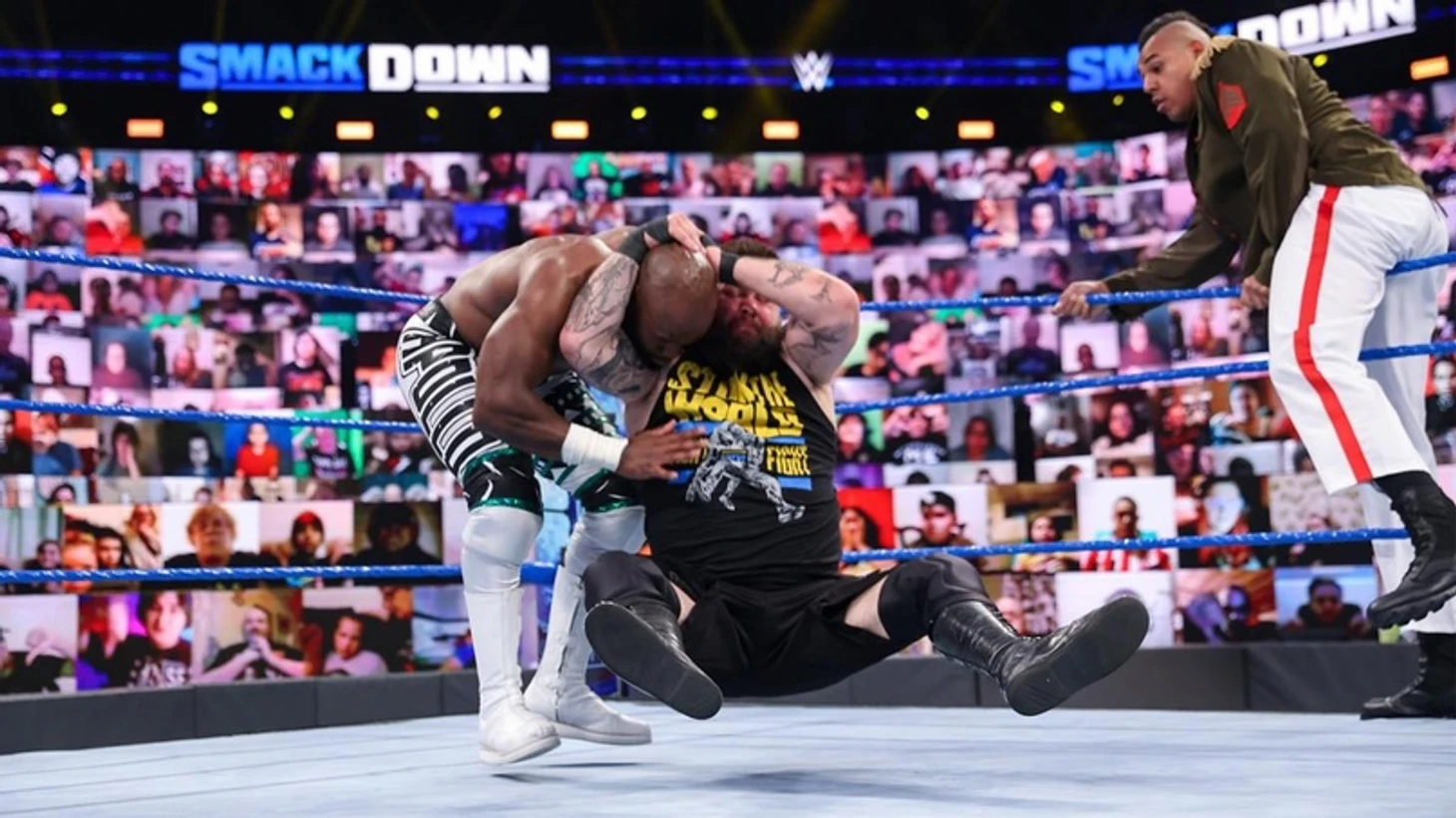 Обзор WWE Friday Night Smackdown 23.04.2021, изображение №13