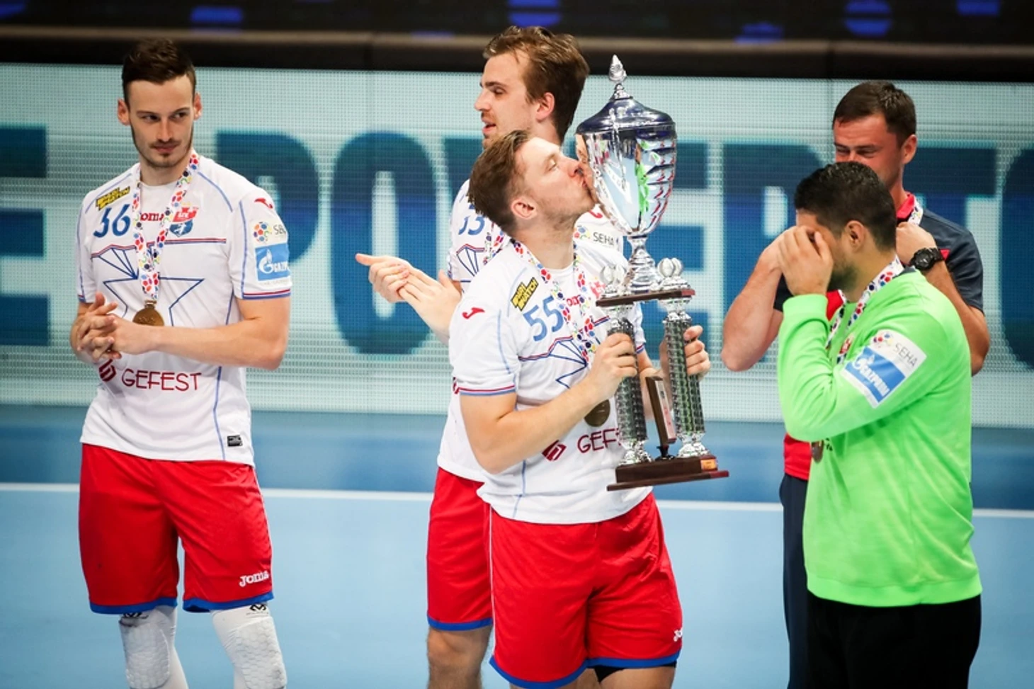 СЕХА-лига. "Веспрем", "Веспрем", ты могуч! У "Вардара" не нашлось возражений, изображение №1