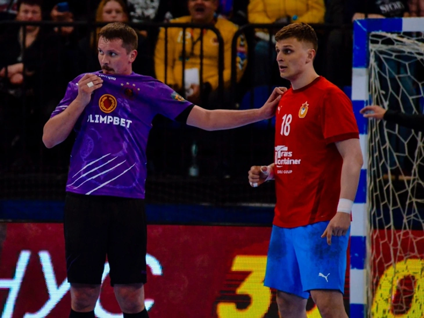 Павел Андреев: "Уже узнал про детский сад в Скопье. А Даня Шишкарёв посоветовал, где снять квартиру", изображение №3