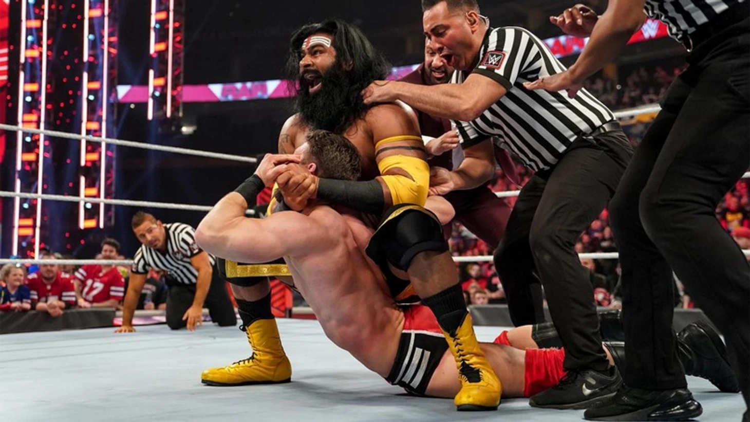 Обзор WWE Monday Night RAW 18.04.2022, изображение №11