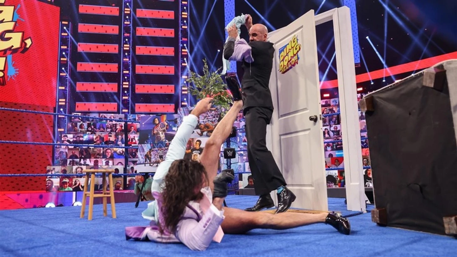 Обзор WWE Friday Night Smackdown 11.06.2021, изображение №10