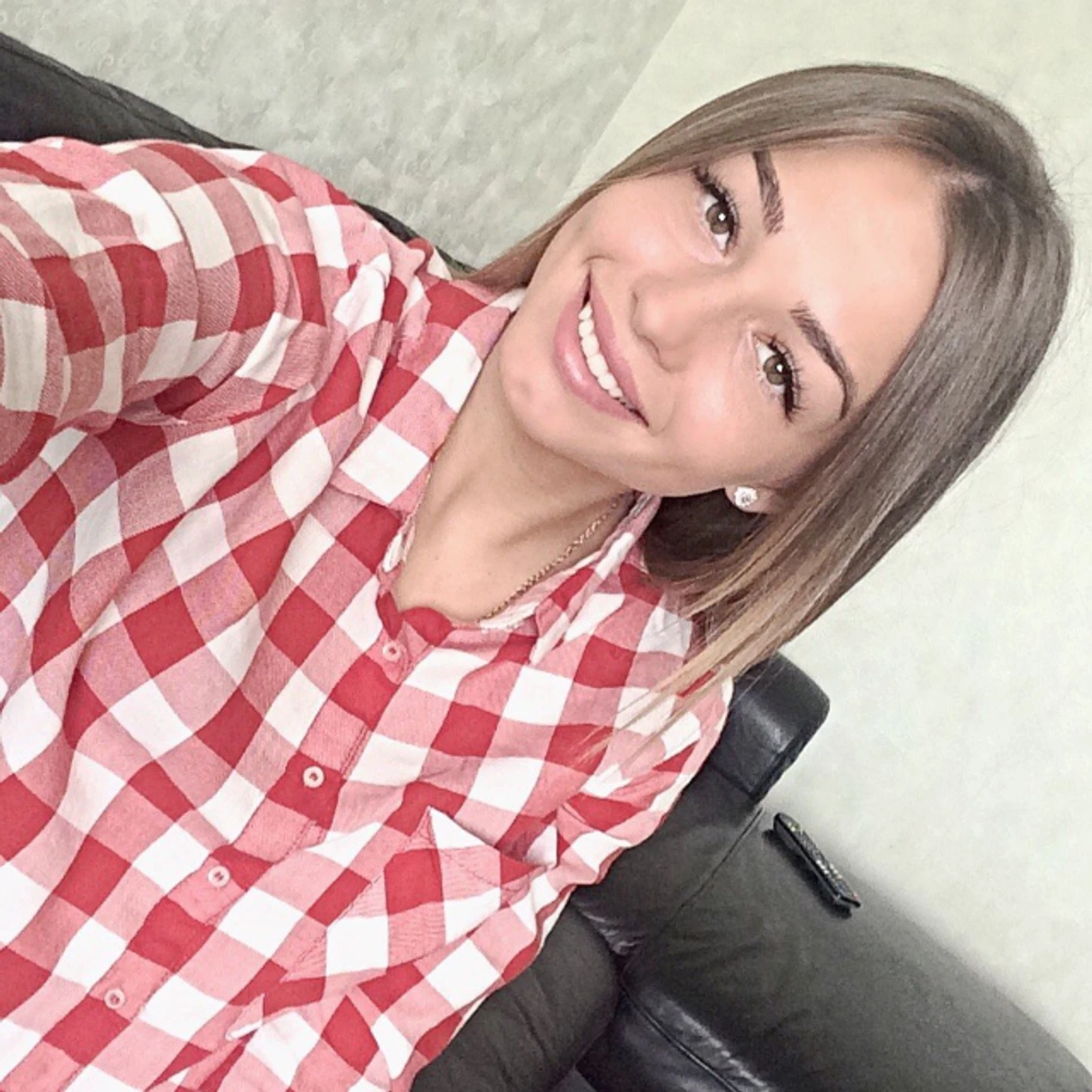https://photobooth.cdn.sports.ru/preset/post/d/6b/27bf98b414545b53af32c0ba652c1.png