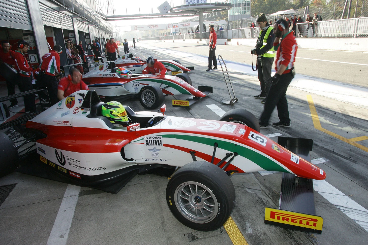 f4
