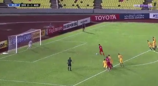 Пушечный выстрел с пенальти в матче Сирии и Австралии, который напомнит тебе о FIFA 2002
