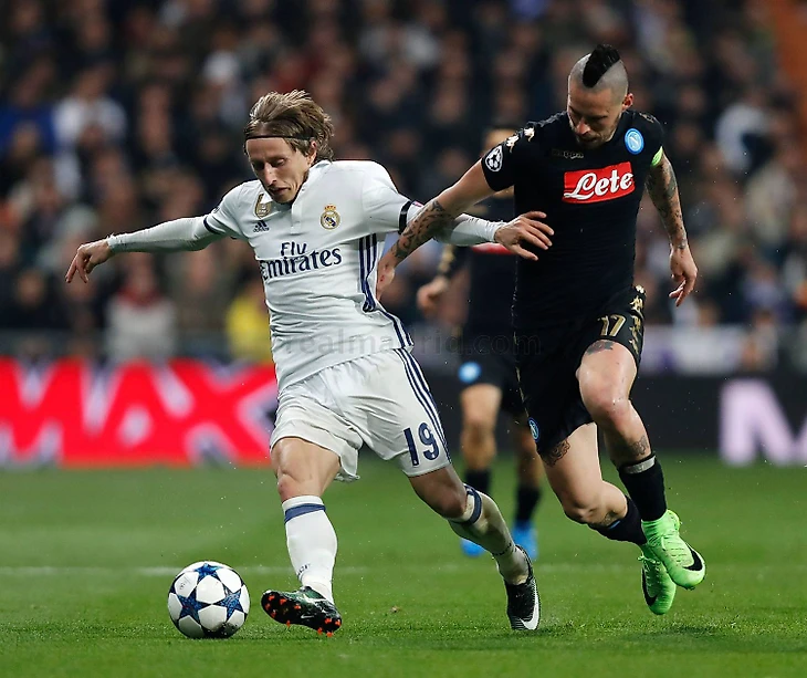 Противостояние Модрича и Гамшика - ключевой поединок игры